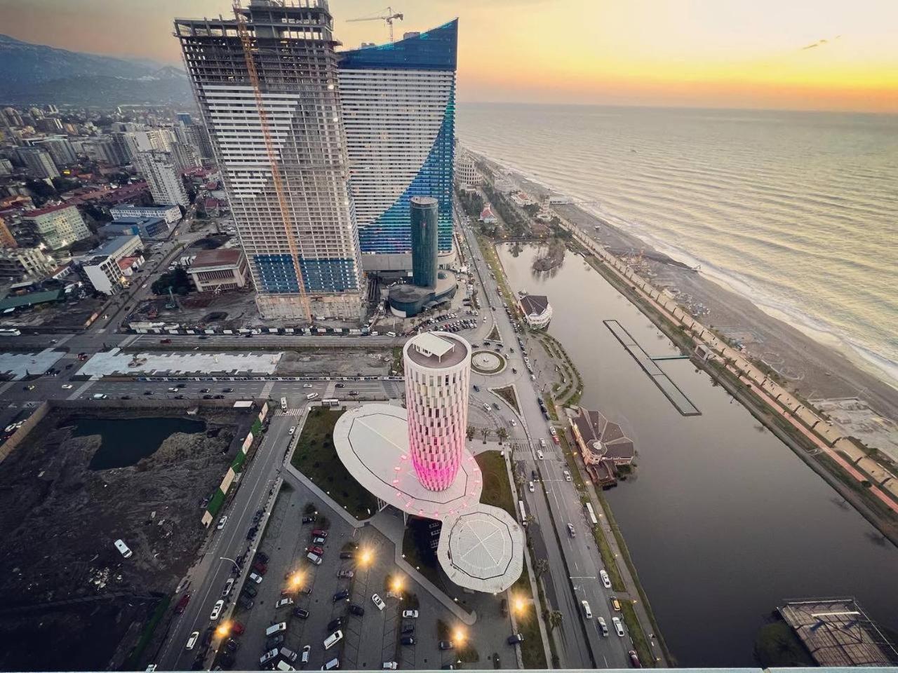 Ng Premium Apartments In Alliance Palace Батумі Екстер'єр фото